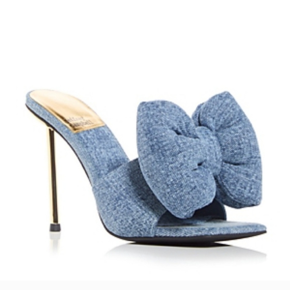 IM LOOKING NOT SELLING SIZE 7 TO 8